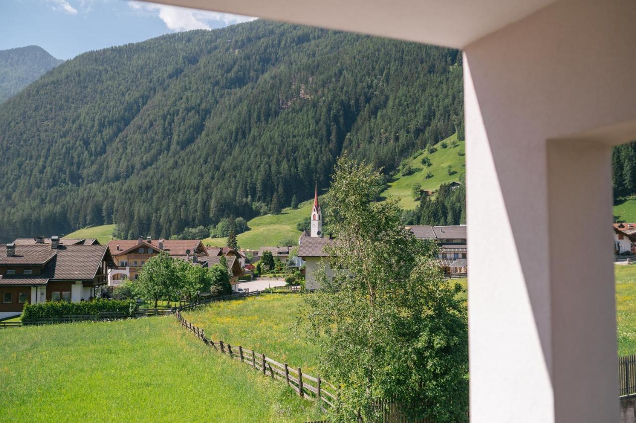 Hotel Fronza - Your Hike & Mountain Home Лутаґо Екстер'єр фото
